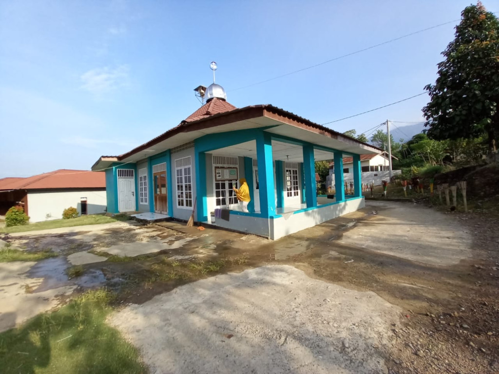 MASJID ASH SHAHABAH LAWE LONING HAKHAPEN